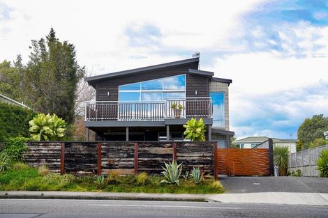 Photo of property in 20b Wharemauku Road, Raumati Beach, Paraparaumu, 5032