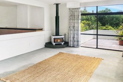 Photo of property in 4 Peter Terrace, Castor Bay, Auckland, 0620