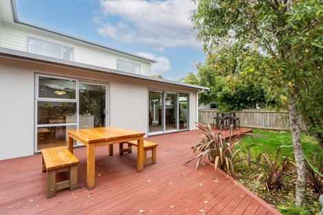 Photo of property in 8 Halewood Grove, Churton Park, Wellington, 6037