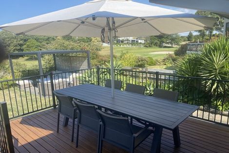 Photo of property in 52 Links View Drive, Omokoroa, 3114