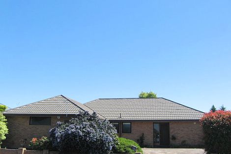 Photo of property in 11 Farquhars Road, Redwood, Christchurch, 8051