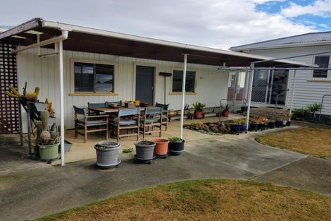 Photo of property in 21 Alma Street, Dannevirke, 4930