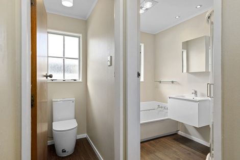 Photo of property in 45 Hartford Crescent, Totara Park, Upper Hutt, 5018