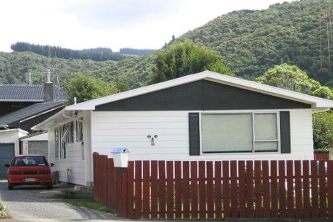Photo of property in 12b Crystal Grove, Birchville, Upper Hutt, 5018