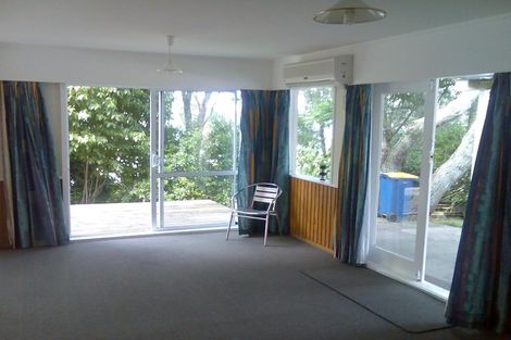 Photo of property in 2/223 Eskdale Road, Birkenhead, Auckland, 0626