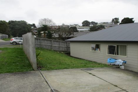 Photo of property in 20 Dovey Place, Massey, Auckland, 0614