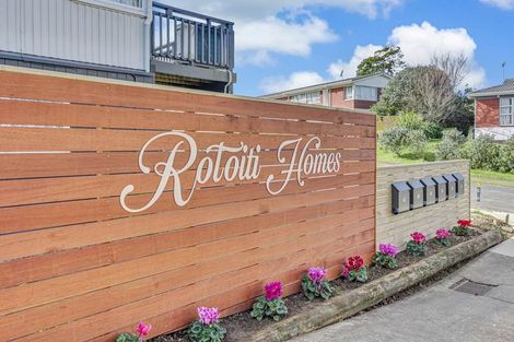 Photo of property in 29d Rotoiti Avenue, Pakuranga Heights, Auckland, 2010