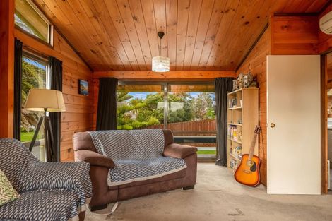 Photo of property in 33 Bodmin Terrace, Camborne, Porirua, 5026