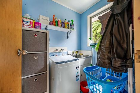 Photo of property in 28 Tiroiti Grove, Stokes Valley, Lower Hutt, 5019