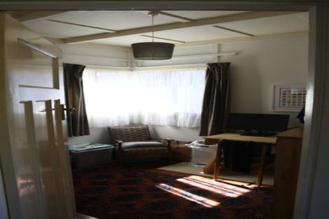 Photo of property in 16b Sulphur Beach Road, Northcote Point, Auckland, 0627