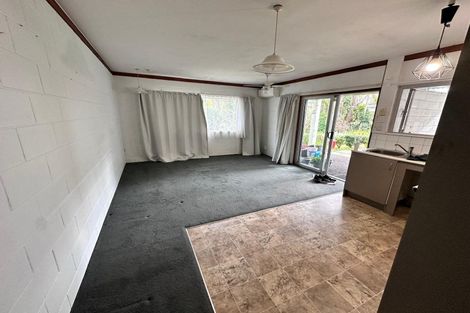 Photo of property in 17 Rosecamp Road, Beach Haven, Auckland, 0626