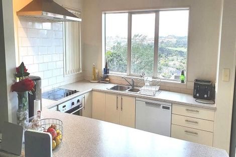 Photo of property in 15/61 The Avenue, Albany, Auckland, 0632