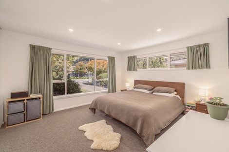 Photo of property in 6 Laing Crescent, Heathcote Valley, Christchurch, 8022