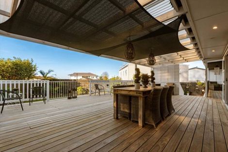 Photo of property in 111 Boucher Avenue, Te Puke, 3119