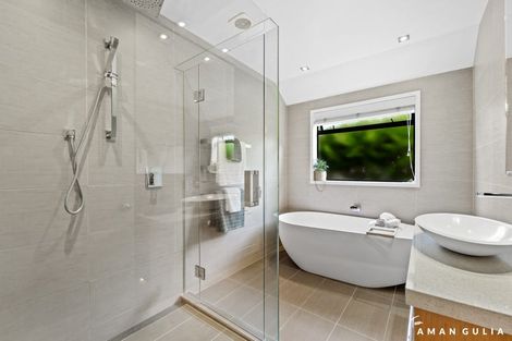 Photo of property in 86a Wiseley Road, West Harbour, Auckland, 0618