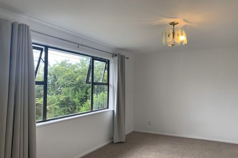 Photo of property in 50 Barrys Road, Glendene, Auckland, 0602