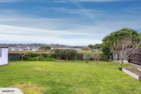 Photo of property in 71 Te Pene Avenue, Titahi Bay, Porirua, 5022