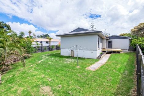 Photo of property in 28 Devonshire Road, Unsworth Heights, Auckland, 0632