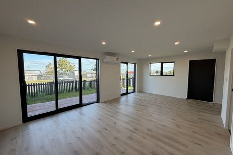 Photo of property in 34b Hyperion Drive, Randwick Park, Auckland, 2105