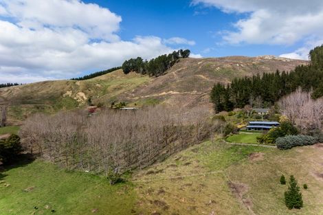 Photo of property in 35 Raratu Road, Kahuranaki, Havelock North, 4295