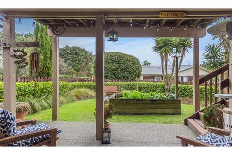 Photo of property in 1 Pluto Place, Beach Haven, Auckland, 0626