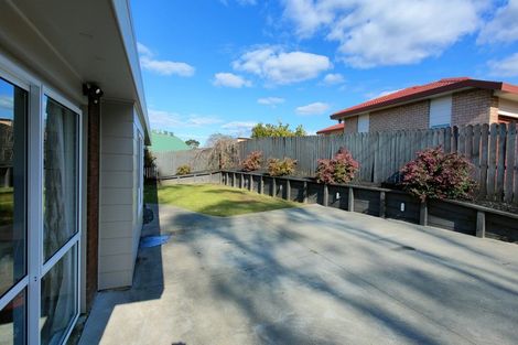 Photo of property in 74 Birdwood Road, Swanson, Auckland, 0612