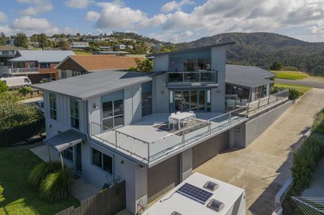 Photo of property in 103 Centennial Drive, Whitianga, 3510