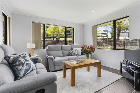 Photo of property in 1 Carol Lee Place, Albany Heights, Auckland, 0632
