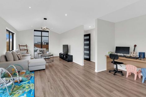 Photo of property in 4 Palmer Avenue, Rolleston, 7615