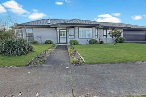 Photo of property in 36 Easton Way, Levin, 5510