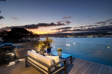 Photo of property in 33 Doon Street, Vauxhall, Dunedin, 9013