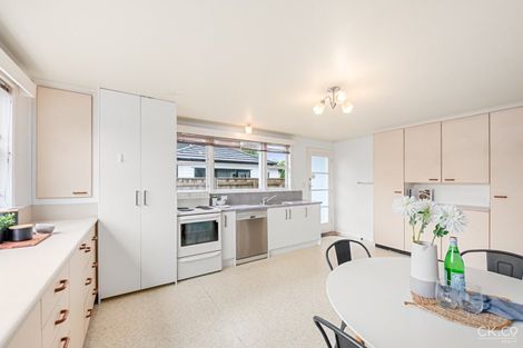 Photo of property in 11 Black Beech Street, Birchville, Upper Hutt, 5018