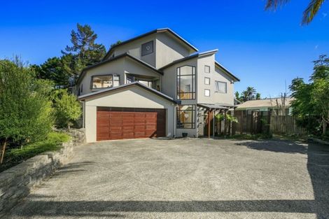 Photo of property in 12 Capri Place, Unsworth Heights, Auckland, 0632