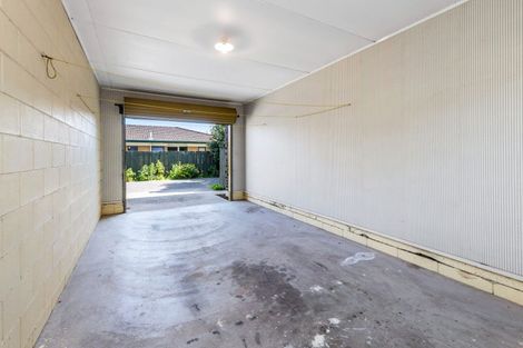 Photo of property in 2/35 Ti Nana Crescent, Henderson, Auckland, 0610