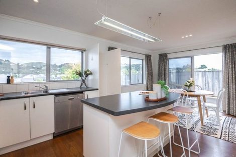 Photo of property in 10 Flotilla Place, Whitby, Porirua, 5024