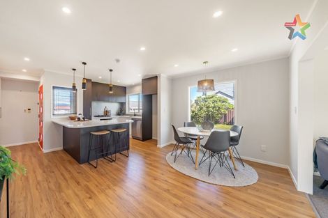 Photo of property in 11 Jasmine Grove, Maungaraki, Lower Hutt, 5010