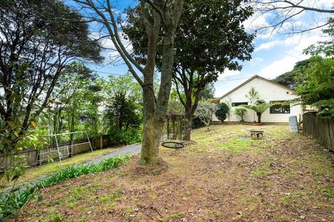 Photo of property in 103 Waitakere Road, Waitakere, Auckland, 0816