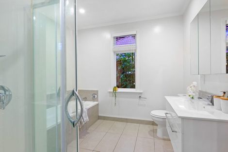 Photo of property in 221 Weston Road, St Albans, Christchurch, 8052