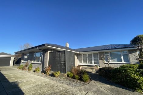 Photo of property in 17 Springbank Street, Bryndwr, Christchurch, 8053
