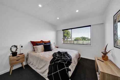 Photo of property in 76b Eliot Street, New Plymouth, 4310