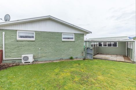 Photo of property in 4 Ross Street, Levin, 5510