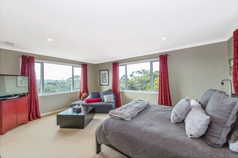 Photo of property in 168 Kittiwake Drive, Schnapper Rock, Auckland, 0632