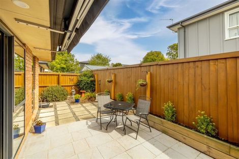 Photo of property in 3/123 Sawyers Arms Road, Northcote, Christchurch, 8052