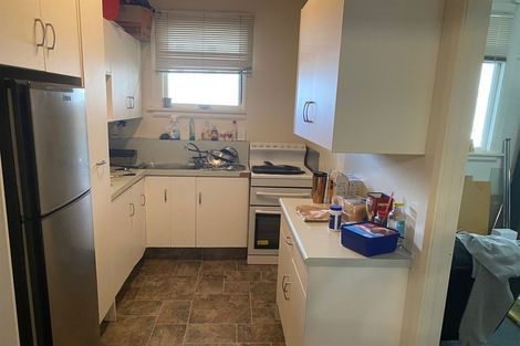 Photo of property in Devonport Apartments, 32/127 Saint Aubyn Street, New Plymouth, 4310