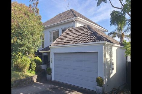 Photo of property in 24a Penning Road, Castor Bay, Auckland, 0620