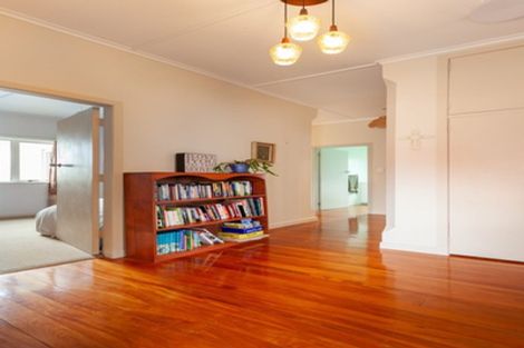 Photo of property in 4 High Street, Putaruru, 3411