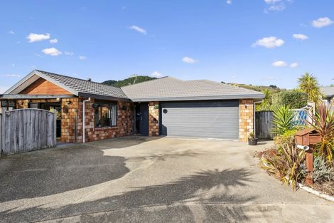 Photo of property in 5 Lambert Way, Paraparaumu, 5032