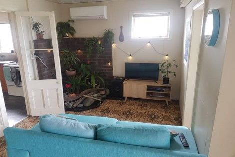 Photo of property in 15 Sunset Parade, Plimmerton, Porirua, 5026