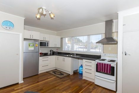 Photo of property in 17 Castlerea Street, Wainuiomata, Lower Hutt, 5014
