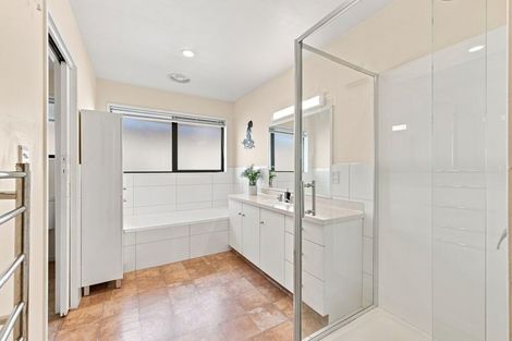 Photo of property in 52 Anglesea Avenue, Parklands, Christchurch, 8083